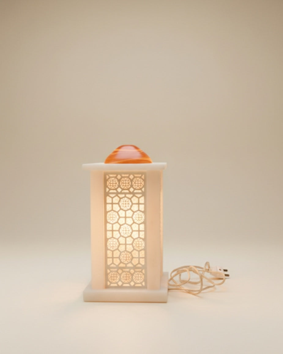 Alabaster lamp with koi agate bowl